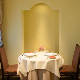 パーティー会場内観