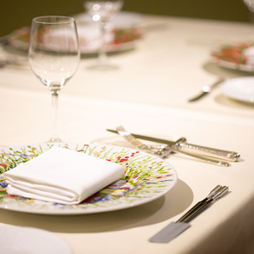 パーティー会場内観